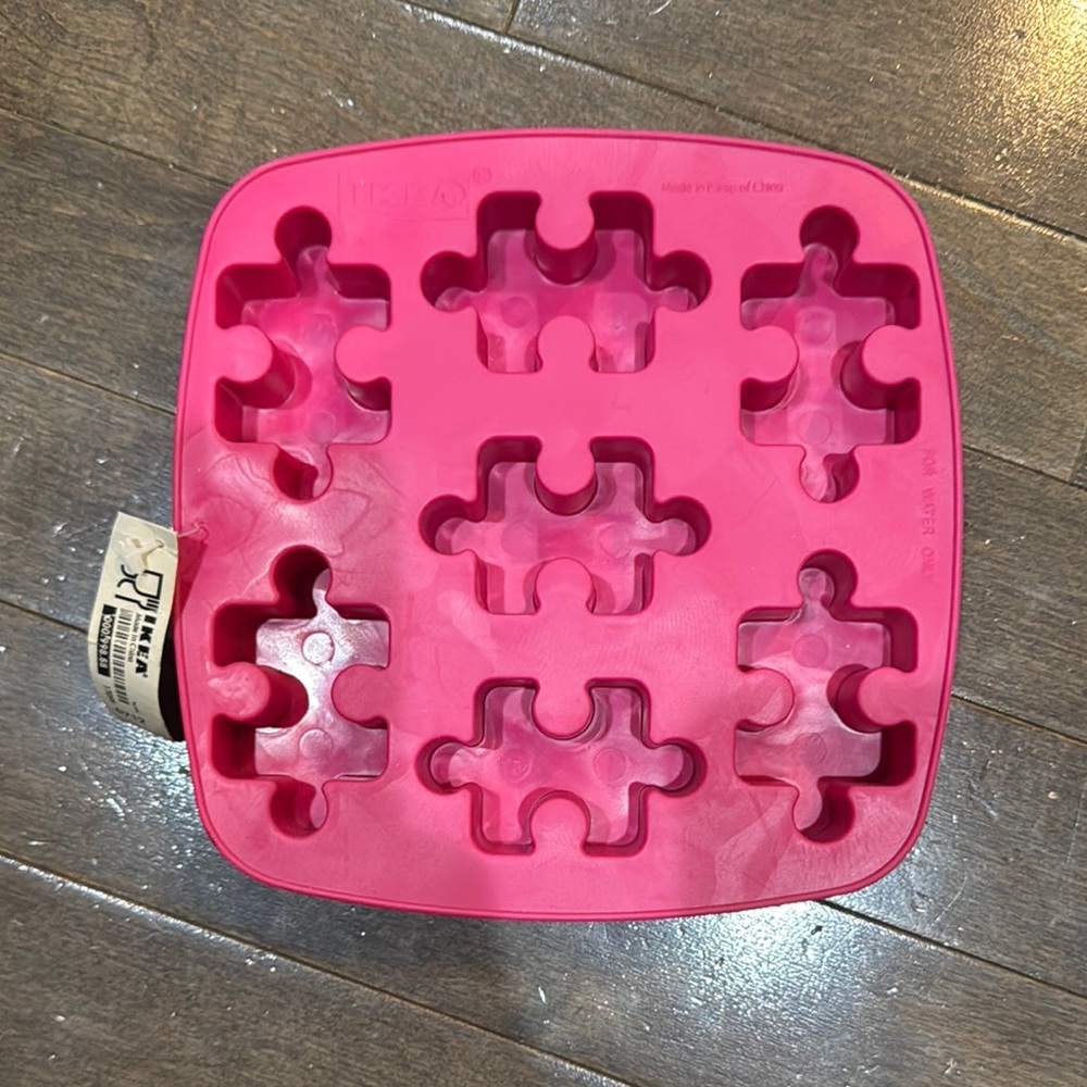 NWT IKEA ice cube tray